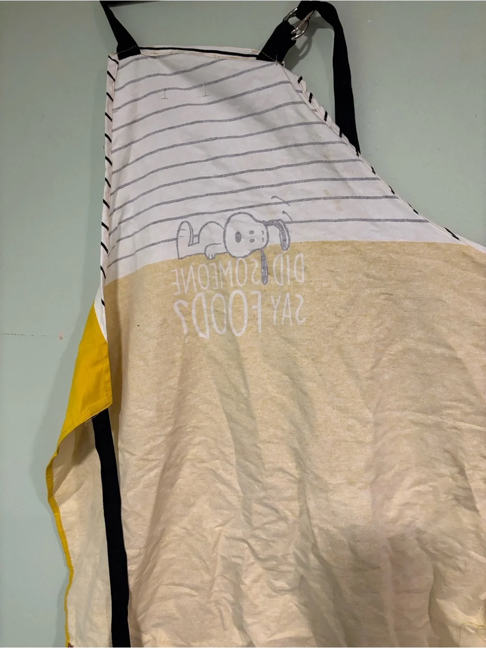 Peanuts Yellow Trim Kitchen Apron RARE - Picture 3 of 4